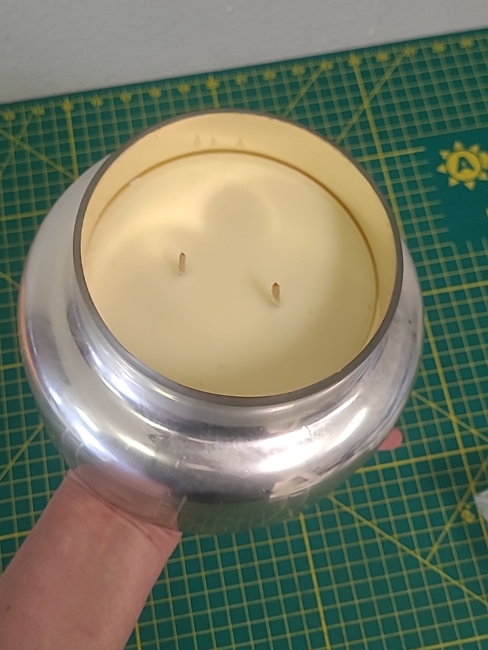 Anthropolgie Capri Blue Candle Large - Picture 7 of 7